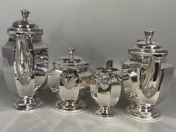 Original plated Art Deco Christofle complete tea-set including tray from 19th century. - Image 3