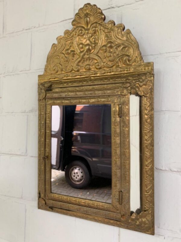 Rococo Mirror Cabinet For Shoe Brushes. - Image 2
