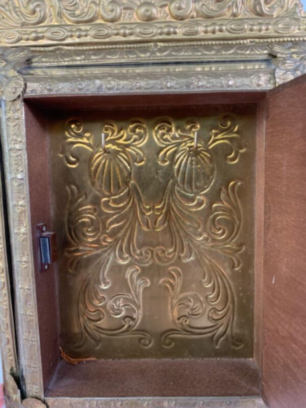 Rococo Mirror Cabinet For Shoe Brushes. - Image 5