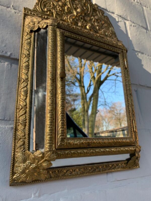 Rococo Mirror Cabinet For Shoe Brushes. - Image 7