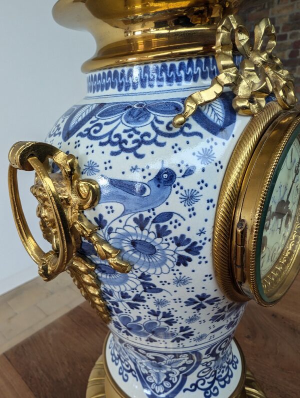 3 Piece Blue & White Porcelain Mantel Clock Set - Image 8