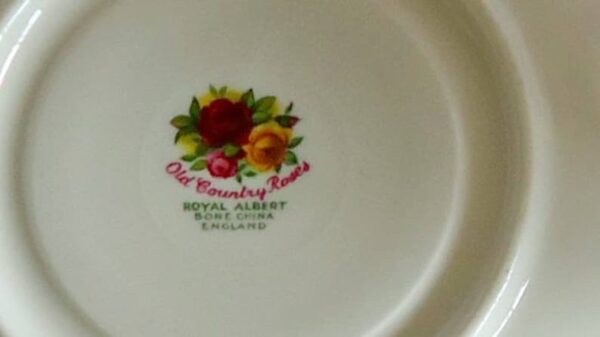 6 Royal Albert Teacup and Saucer - Image 5